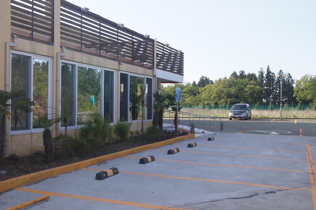 Geomunoreum Hostel Jeju by Eksteriør bilde