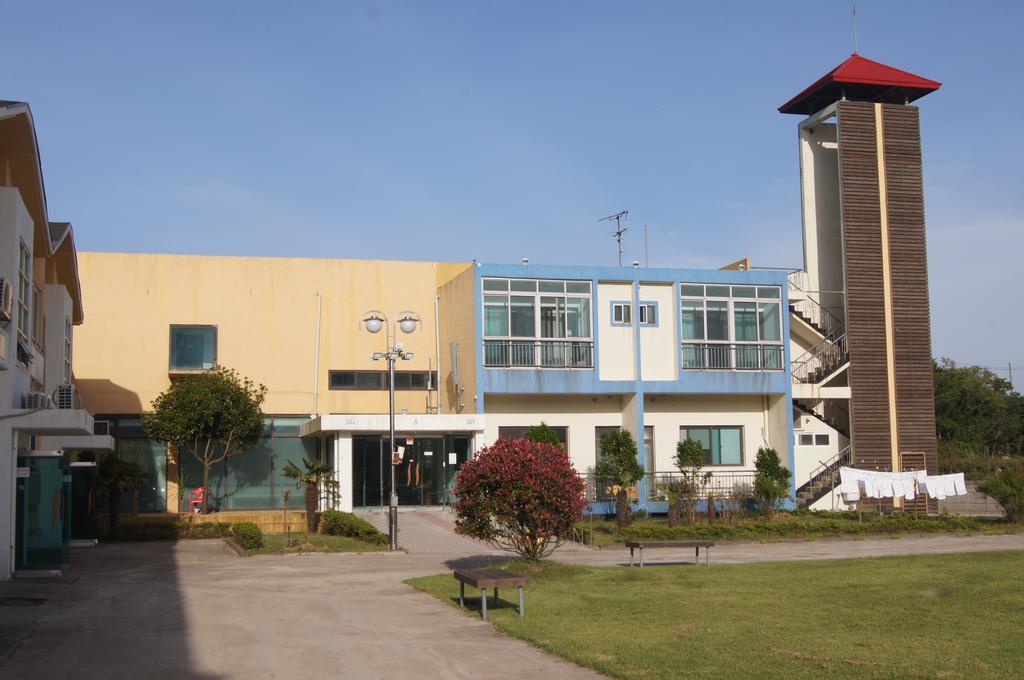 Geomunoreum Hostel Jeju by Eksteriør bilde