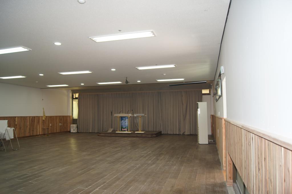 Geomunoreum Hostel Jeju by Eksteriør bilde
