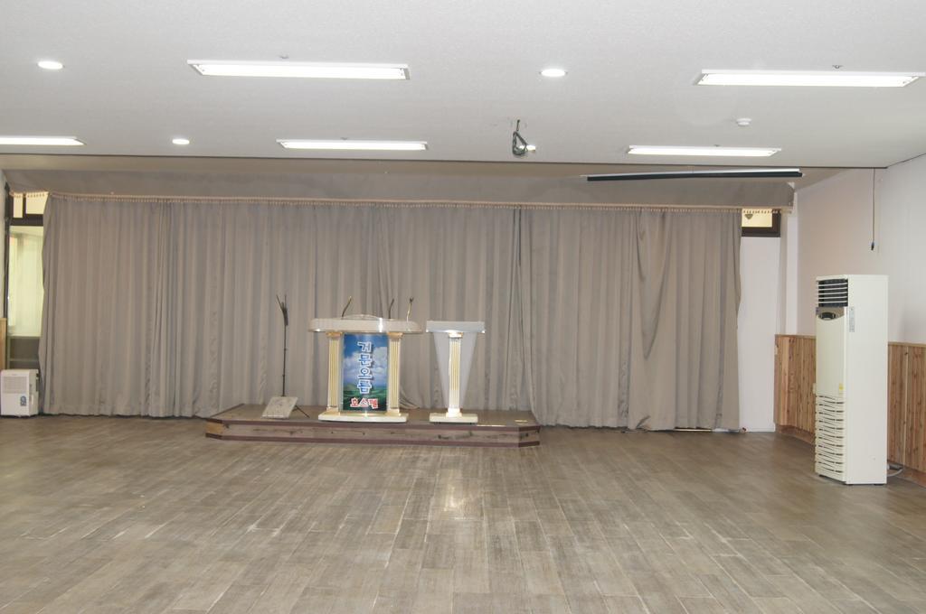 Geomunoreum Hostel Jeju by Eksteriør bilde